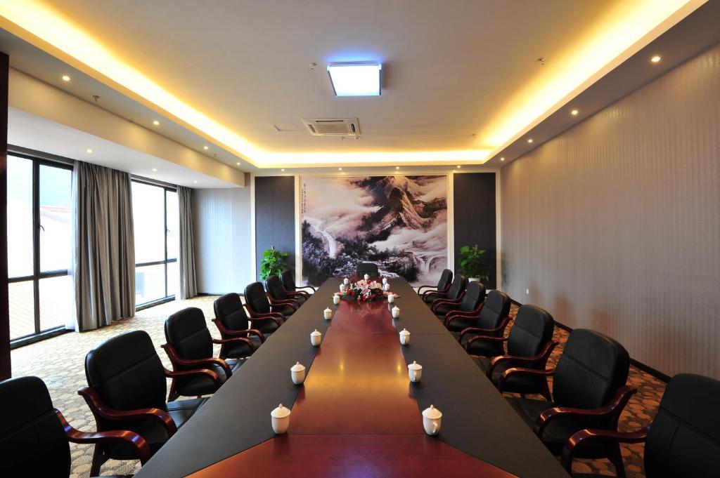 Jiande Yinyuan Hotel Tangcun Экстерьер фото